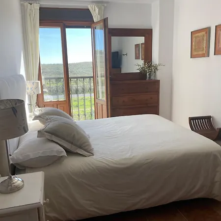 Andevalo House Apartament *